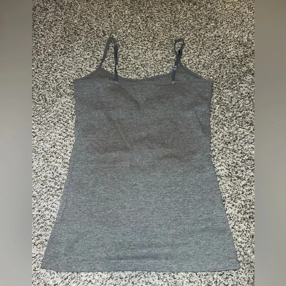 So brand gray tanks - Picture 3 of 7